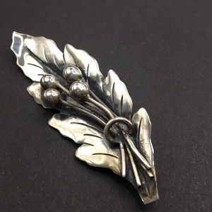Vintage Taxco sterling silver leaf brooch